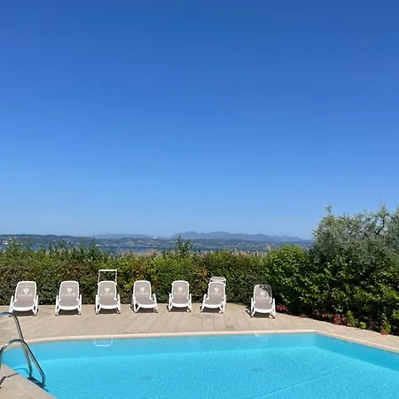 Alma Garda Apartment Sirmione